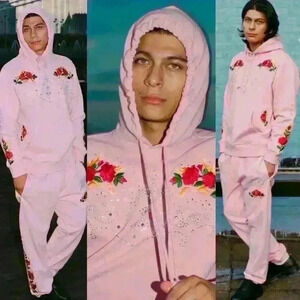 Teddy Fresh Pink Rhinestone Cowboy Hoodie size Medium in excellent condition